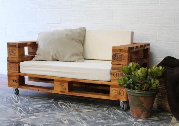 Sofa gỗ đơn giản